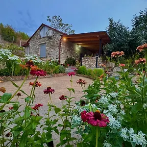  Hébergement de vacances Stone House