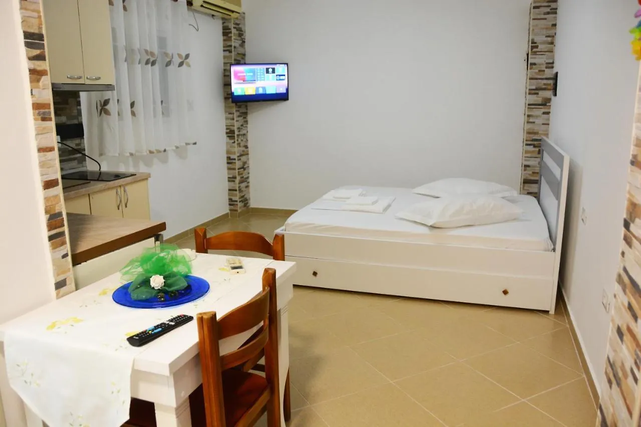 Vlorë Mico'S Apartments