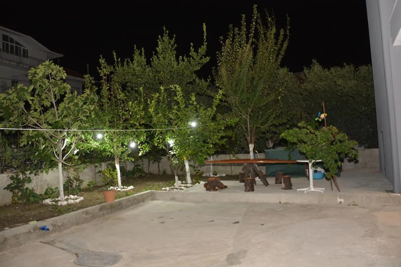 Vlorë Mico'S Apartments