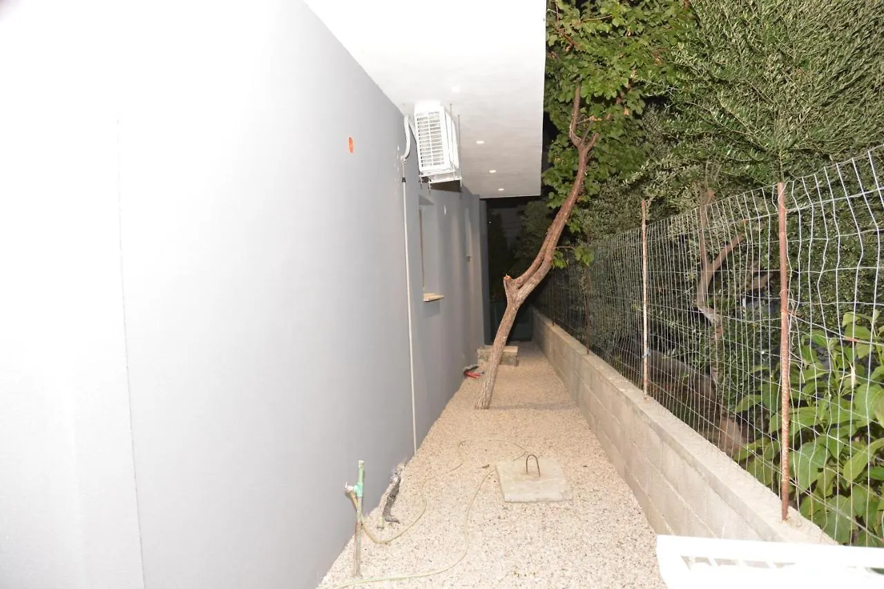 Mico'S Apartments Vlore 0*,