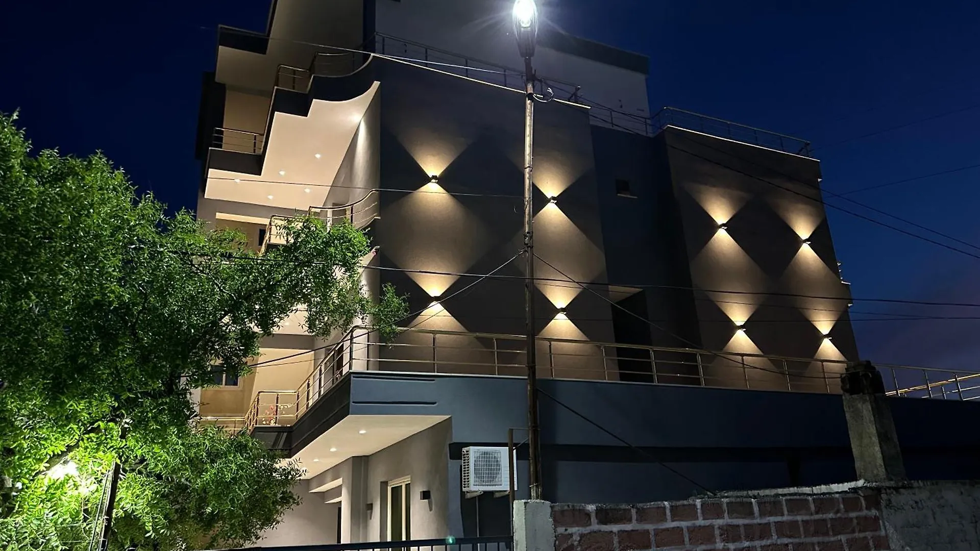 Vlorë Mico'S Apartments